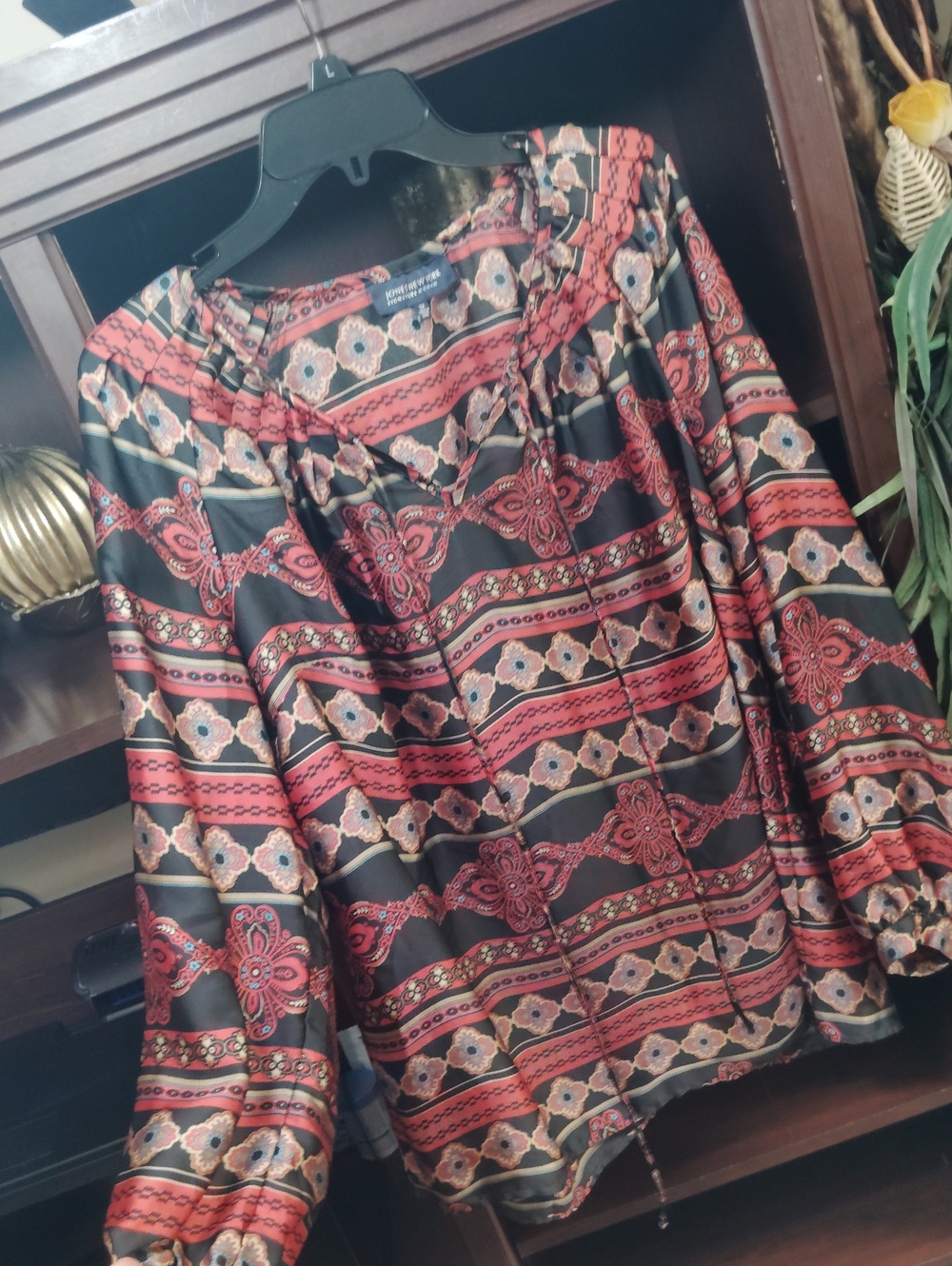 Jones New York Black and Red Patterned Peasant Blouse